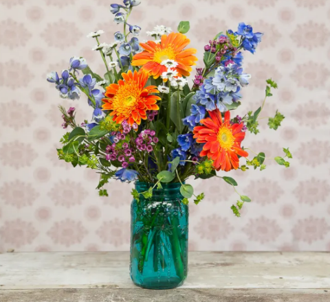 Picture of Flower Station - 'Blooms for your Rooms'